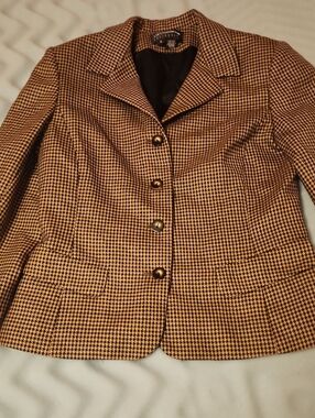 Sophisticate Houndstooth Blazer in Brown & Black